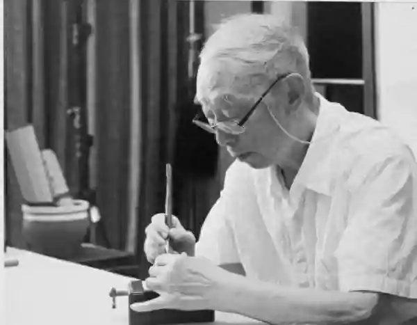 西泠印社名誉社长刘江辞世：篆刻可言事言志，也在普及文化