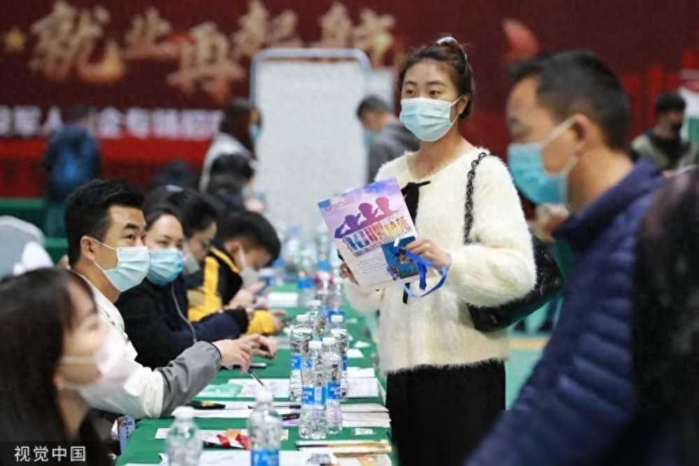 烟草系统裙带关系曝光：三代人、岳婿双行长引争议