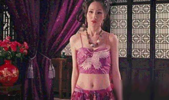 “三级片”出道因失恋？如今身家亿万仍孤身，女星背后悔意浓！