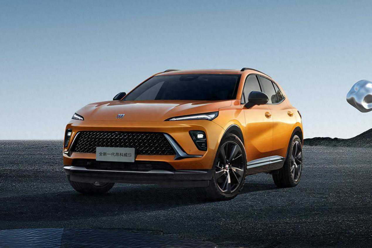 全系9AT，1.5T/2.0T可选，配可变缸技术，30英寸大屏！