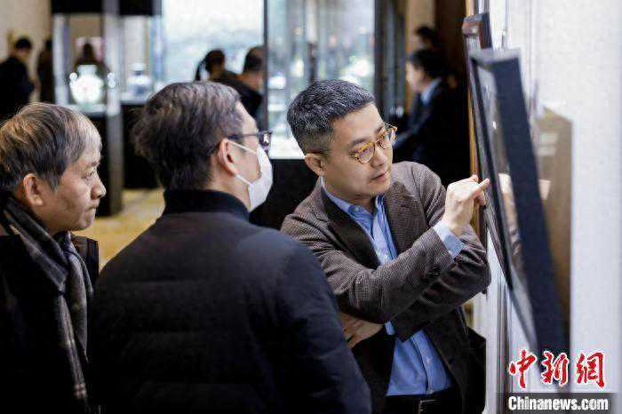 保利香港拍卖2024春拍预展在沪举行 汇集中外艺术家佳作精品等