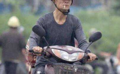 新型产业工人：曾是农民工，如今身份转变引关注