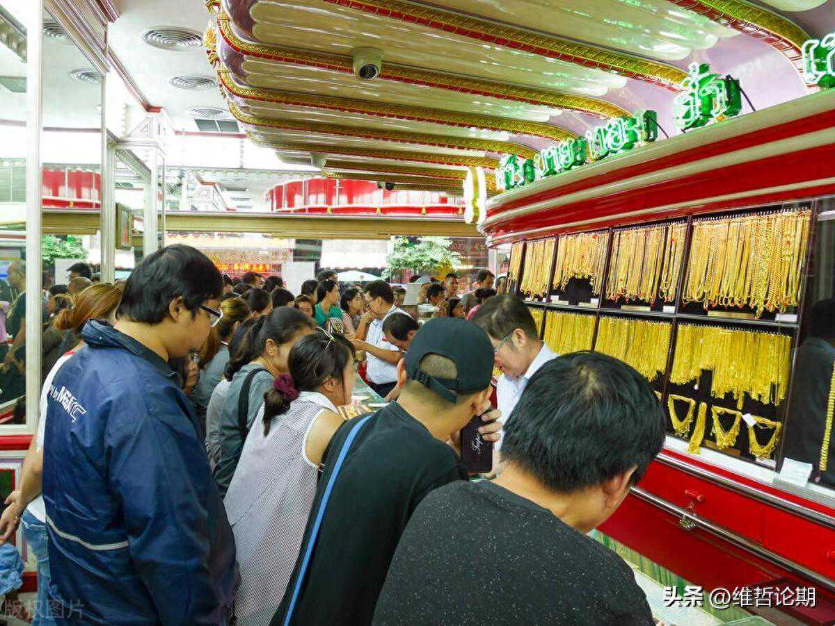 黄金继续刷新高点至2348美元，一天一变的金价还敢进场吗？