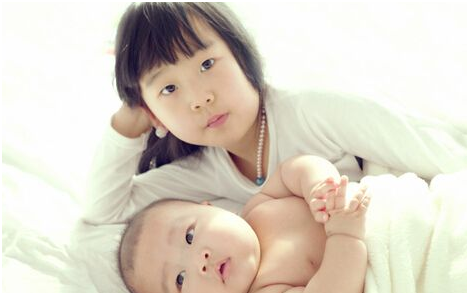 每经数读 | TOP10房企销售差距拉开 杭州年内土地出让金已超900亿元