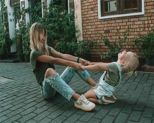 小手术，割了...