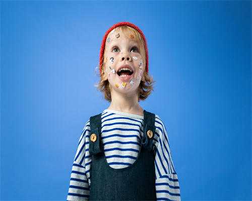 上海大智慧股份有限公司 第五届董事会2024年第一次会议决议公告