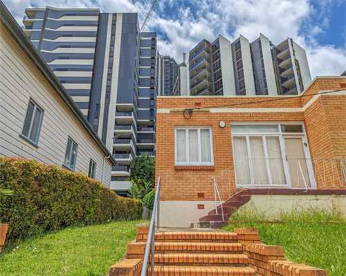 广州芳村“金融茶”爆雷，单价一夜从5万多元跌到两三千元，涉事金额超5亿元