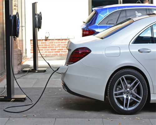 开业不满四年，小米消金迎来第三任总裁曹子玮，具备超过25年金融监管经验