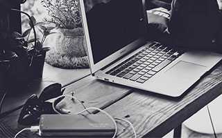 一天赚了145亿美元，地球新首富诞生了