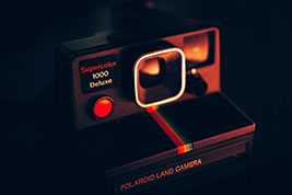 追逐AI的超额收益！智能投资高手孙蒙：我这样训练“AI基金经理”